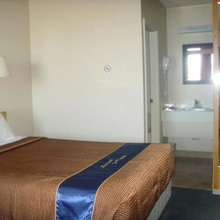 Hotel Skyview Swift Current Exterior foto
